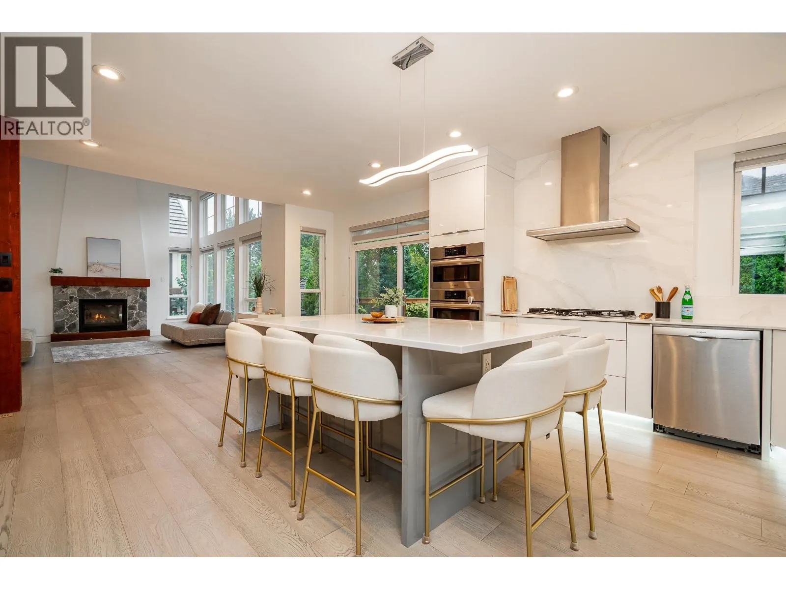 55 ASHWOOD DRIVE