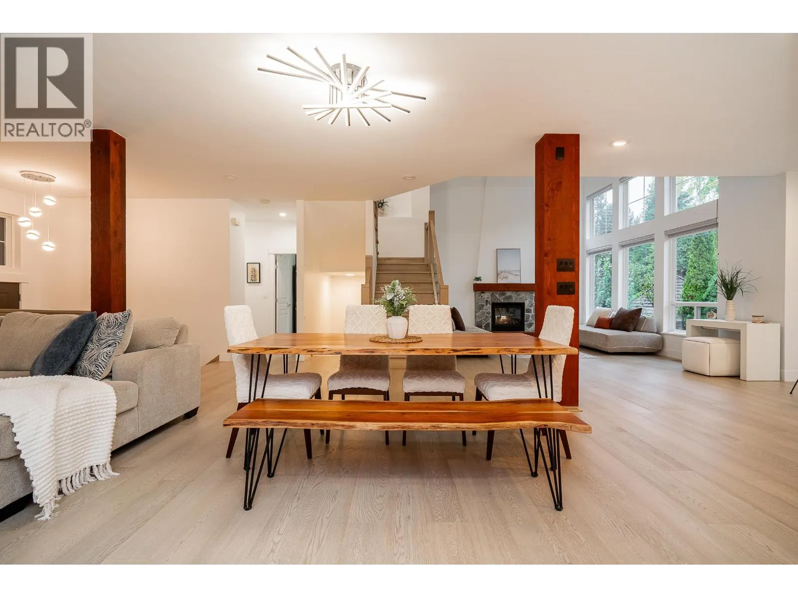 55 ASHWOOD DRIVE