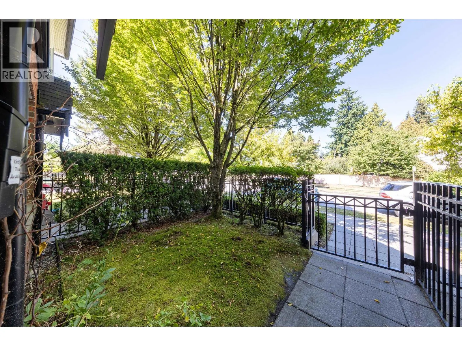 1016 W 45TH AVENUE
