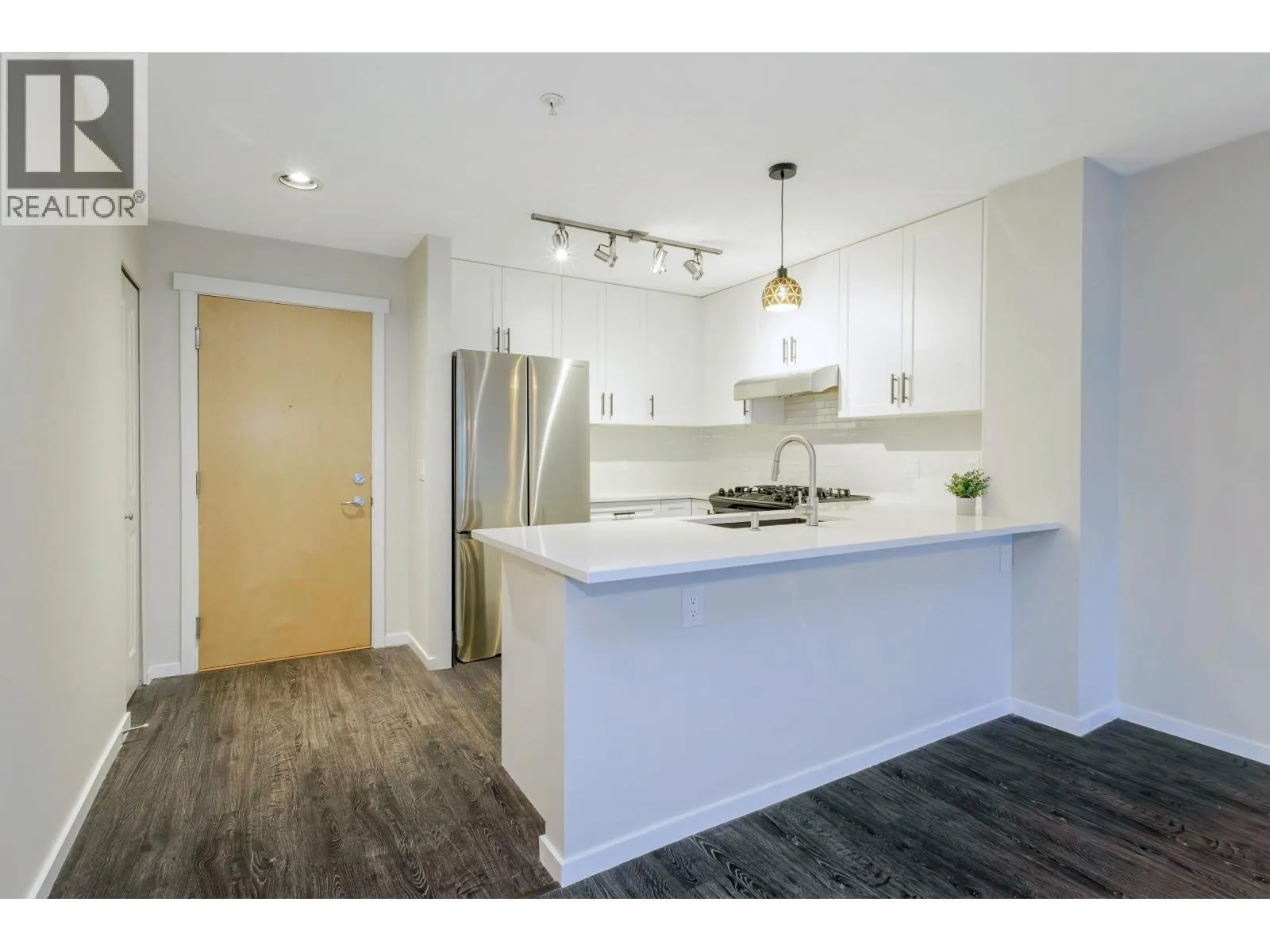 302 300 KLAHANIE DRIVE