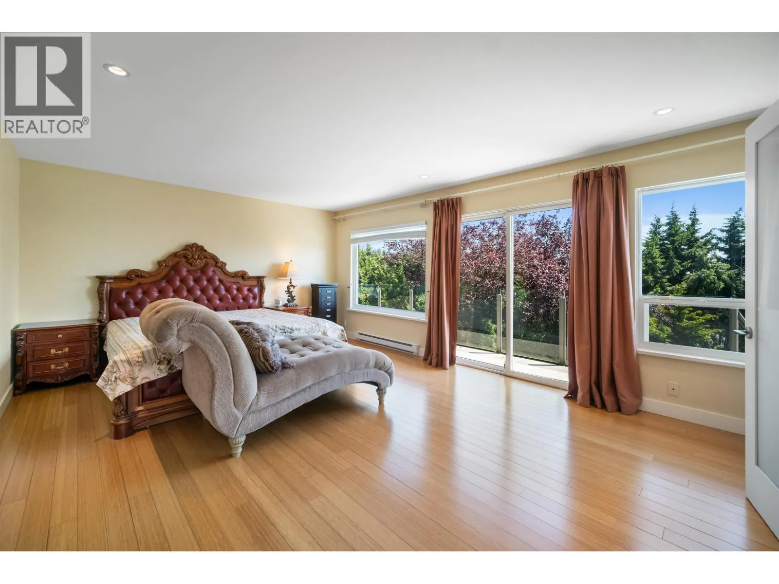 4246 ROCKRIDGE ROAD