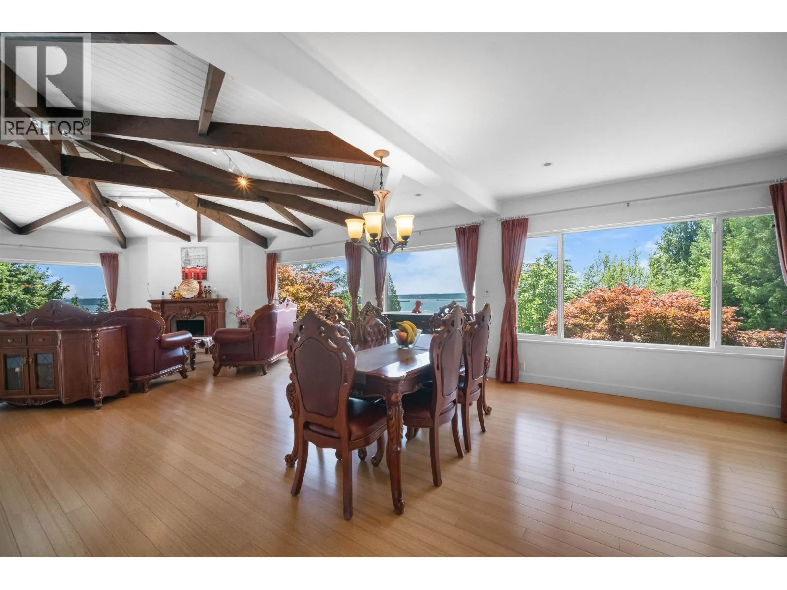 4246 ROCKRIDGE ROAD