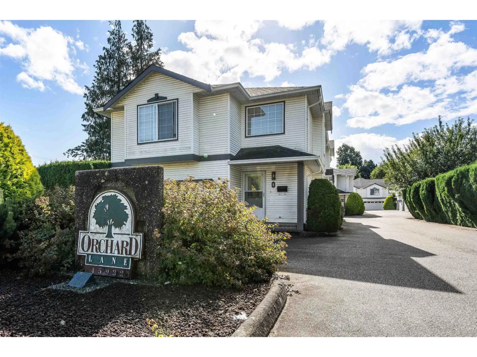 8 45932 LEWIS AVENUE|Chilliwack Proper West