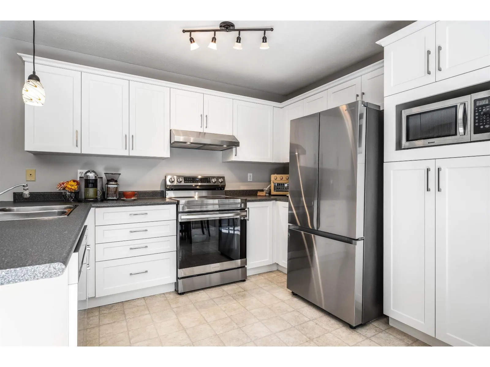 8 45932 LEWIS AVENUE|Chilliwack Proper West