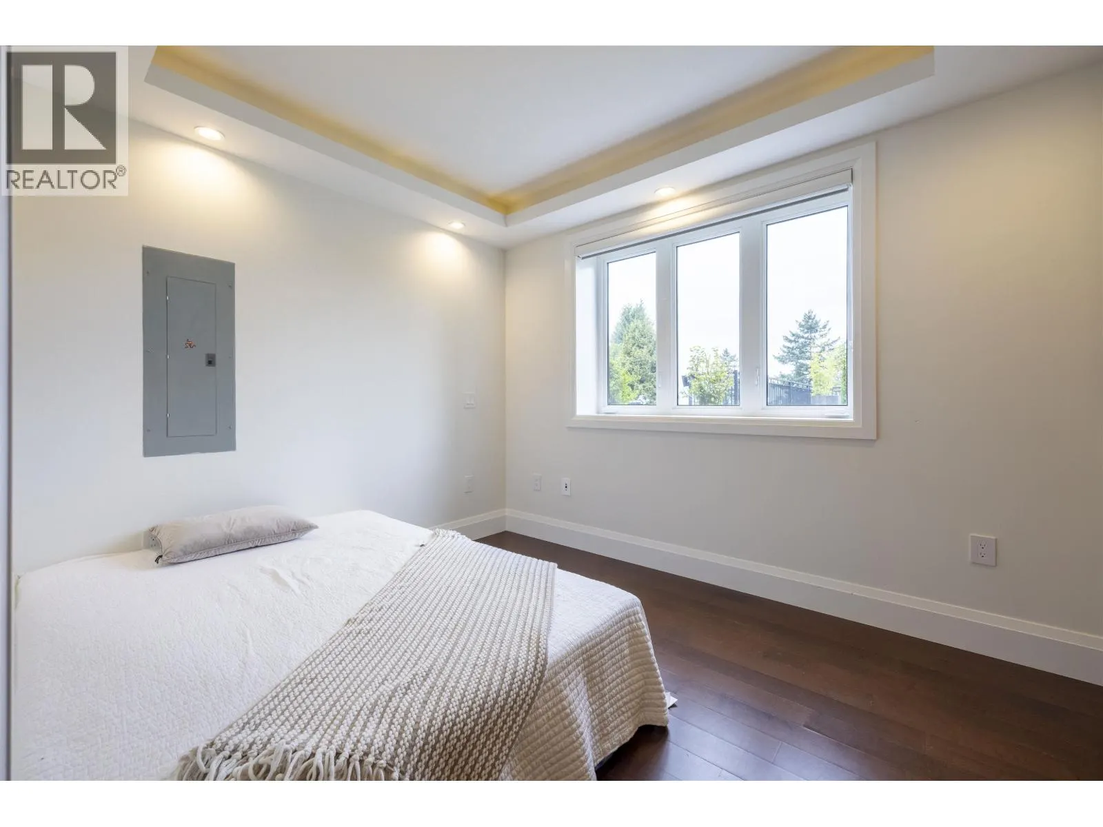 5111 HARBOUR VIEW ROAD