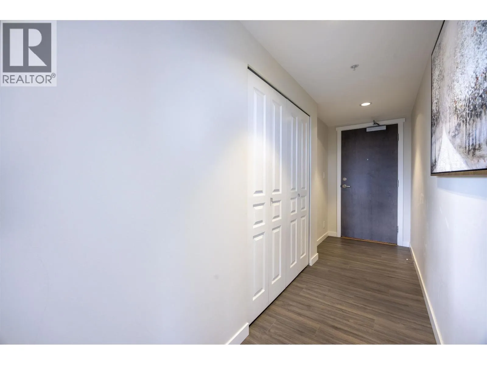 1204 3096 WINDSOR GATE