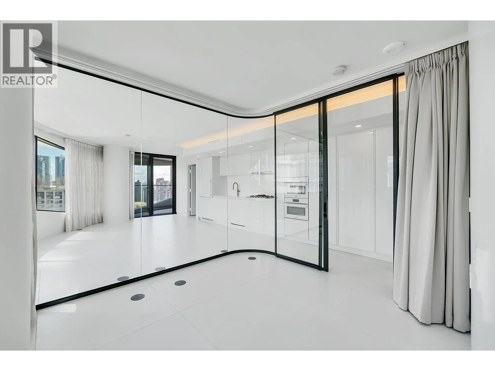 2008 1033 NELSON STREET