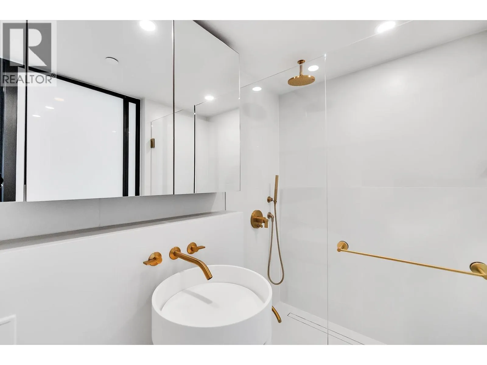 2008 1033 NELSON STREET