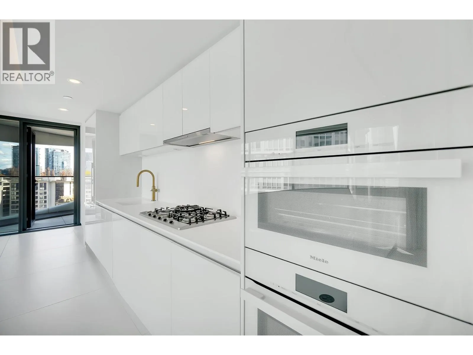 2008 1033 NELSON STREET