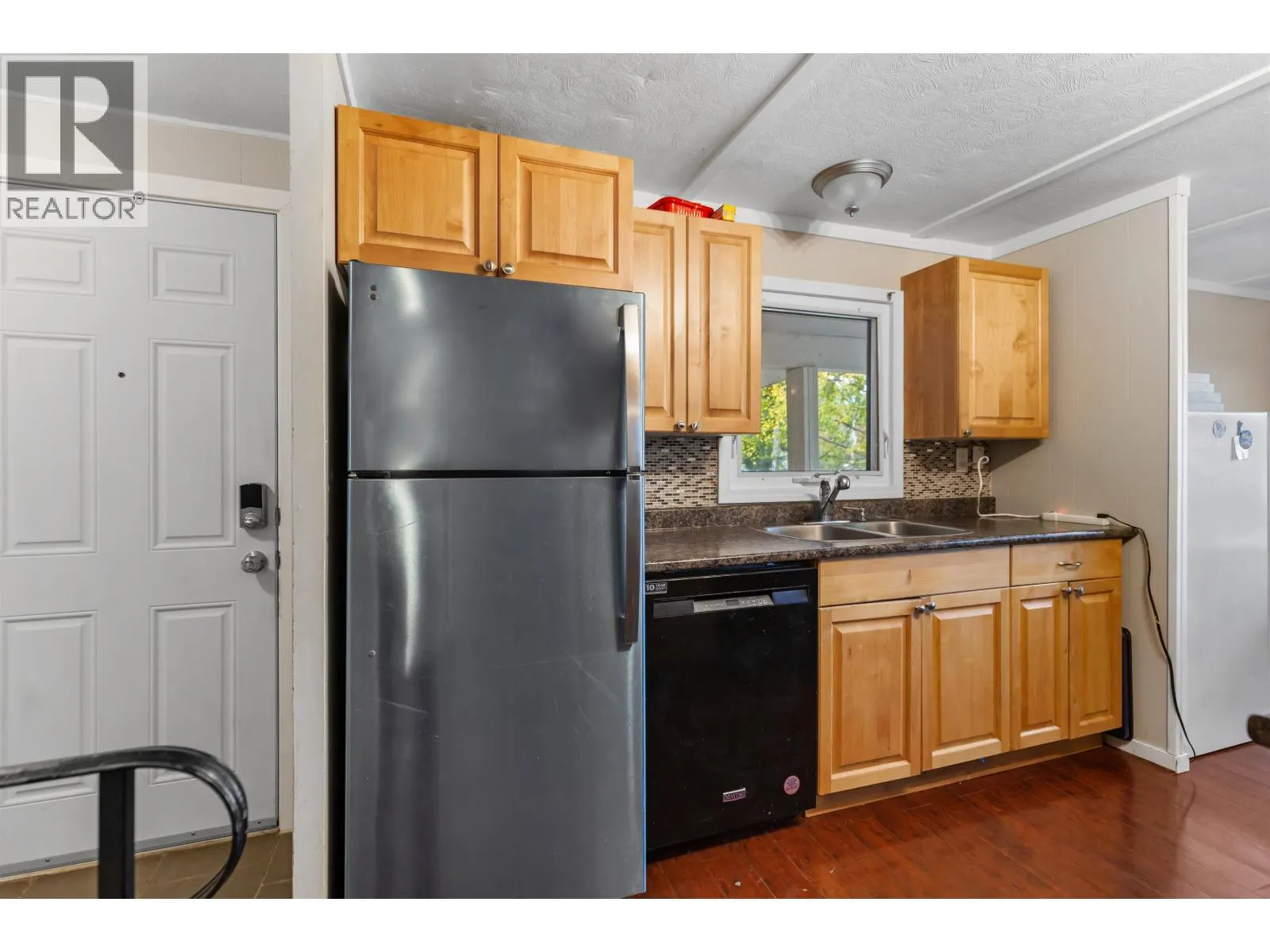 2274 BALL PLACE