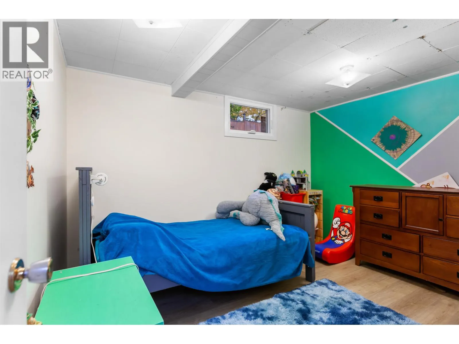 2274 BALL PLACE