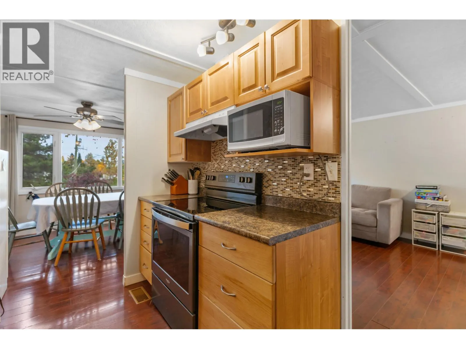 2274 BALL PLACE
