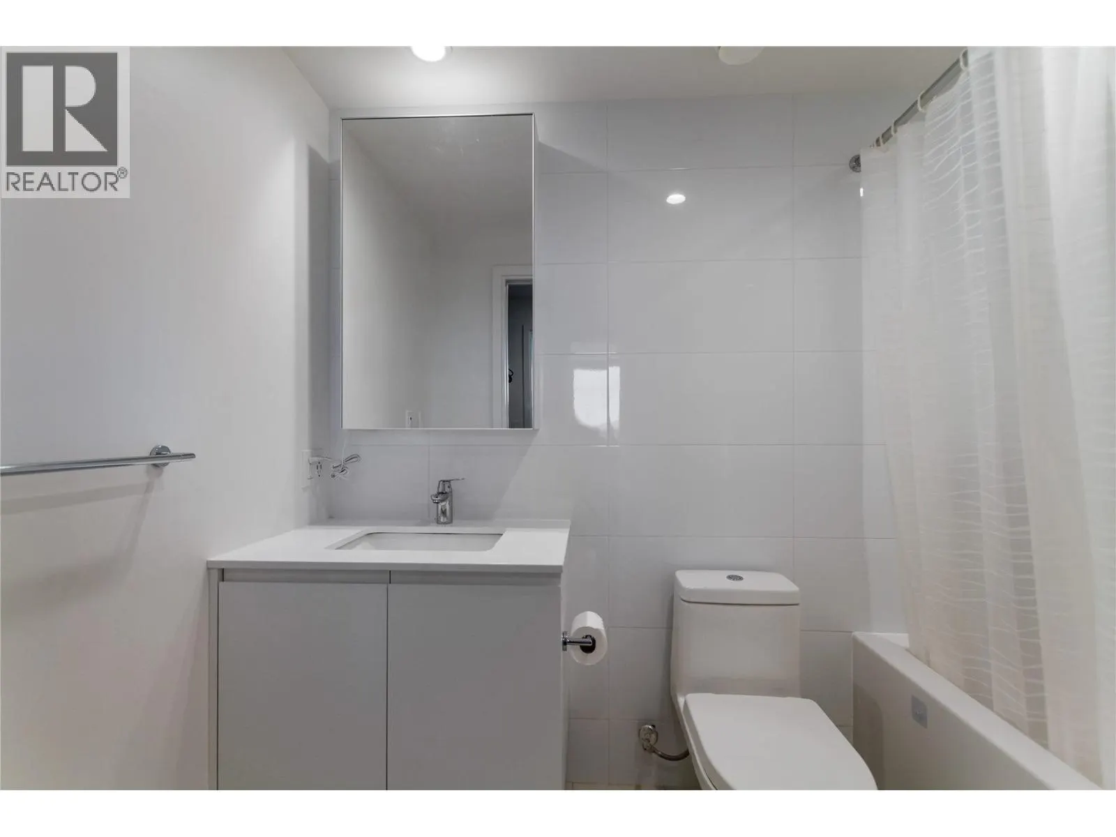 4101 3809 EVERGREEN PLACE