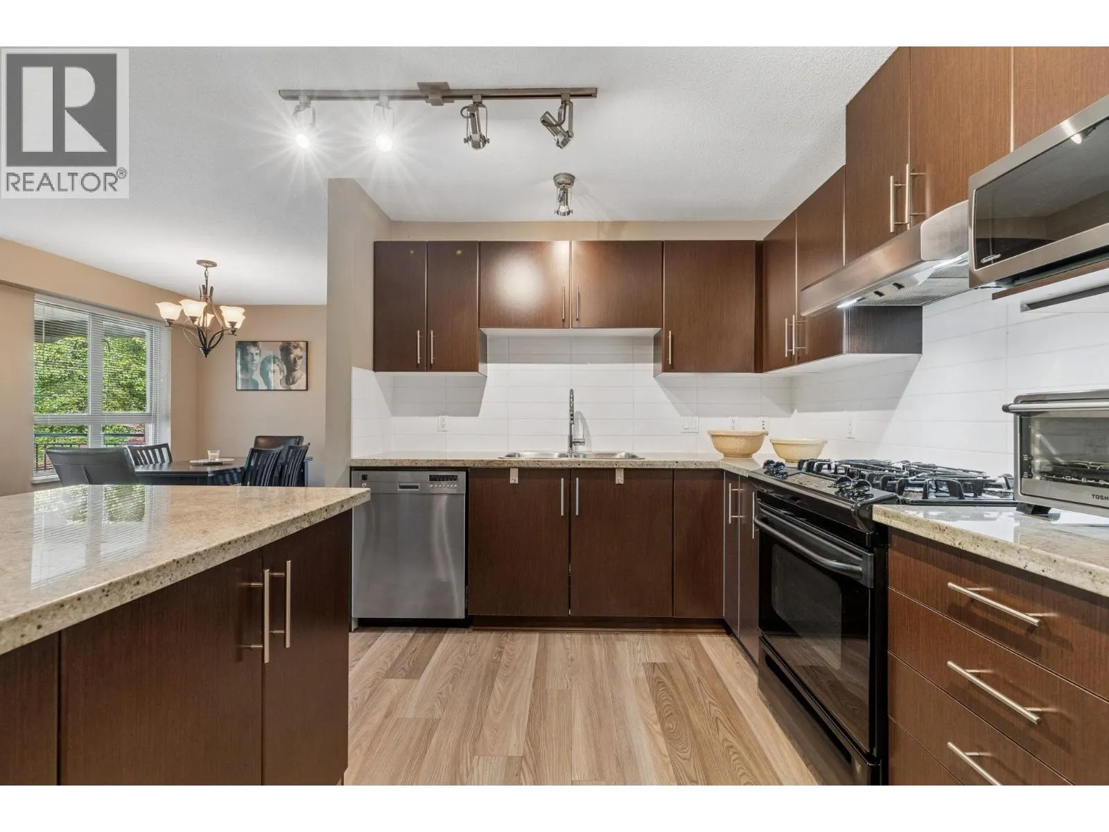 212 600 KLAHANIE DRIVE
