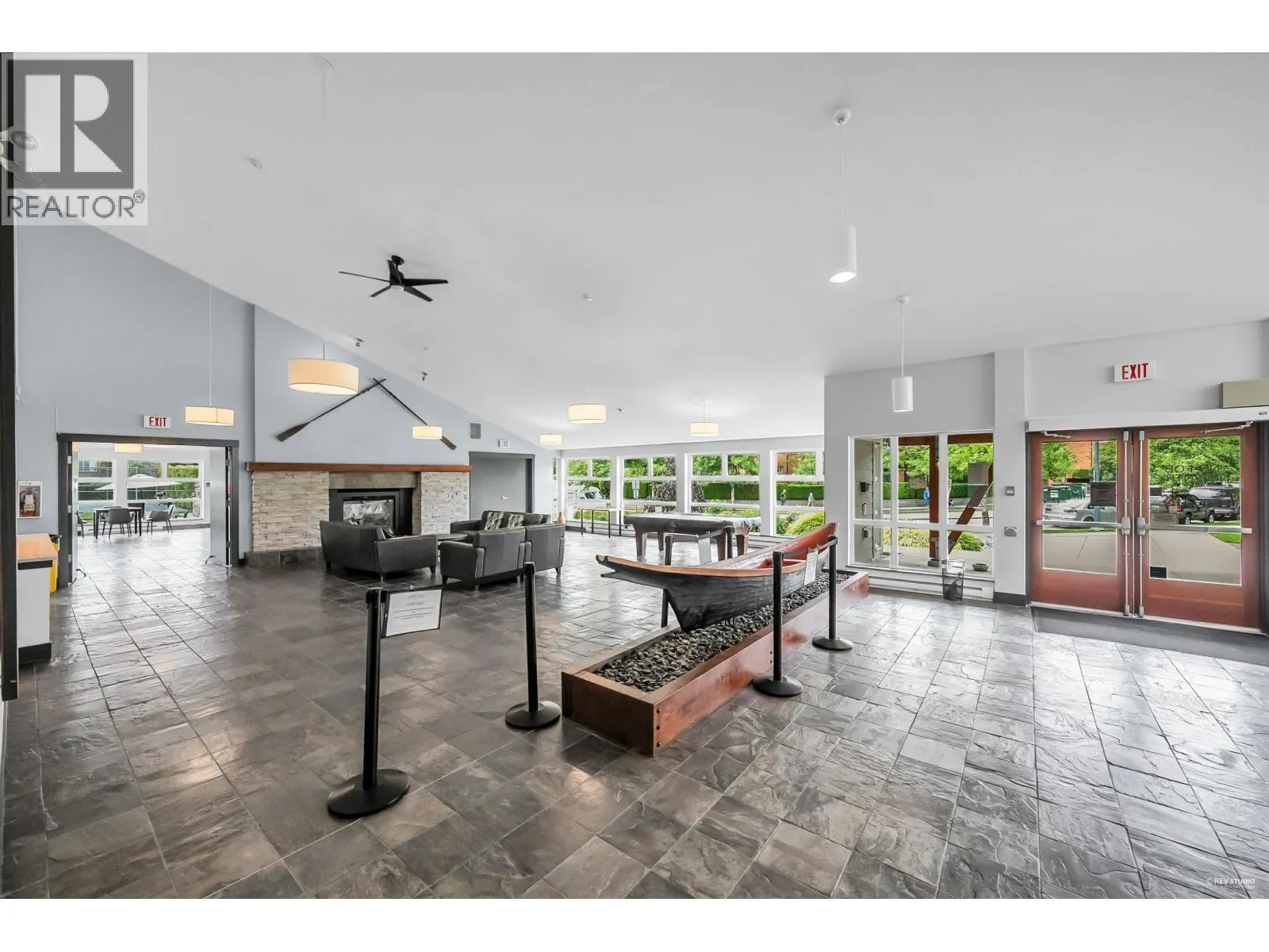 212 600 KLAHANIE DRIVE