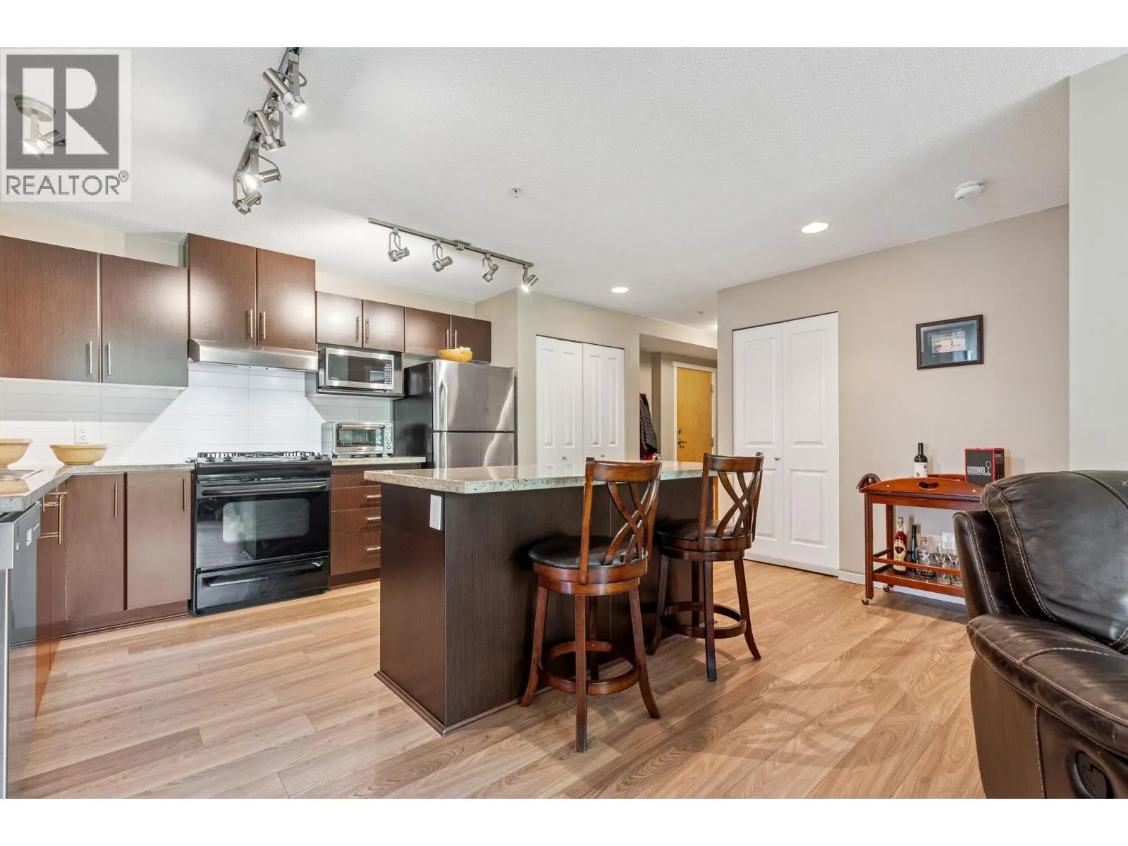 212 600 KLAHANIE DRIVE
