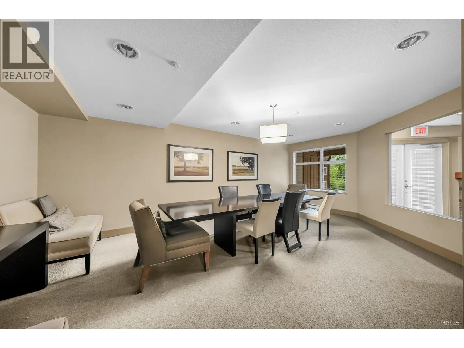 212 600 KLAHANIE DRIVE