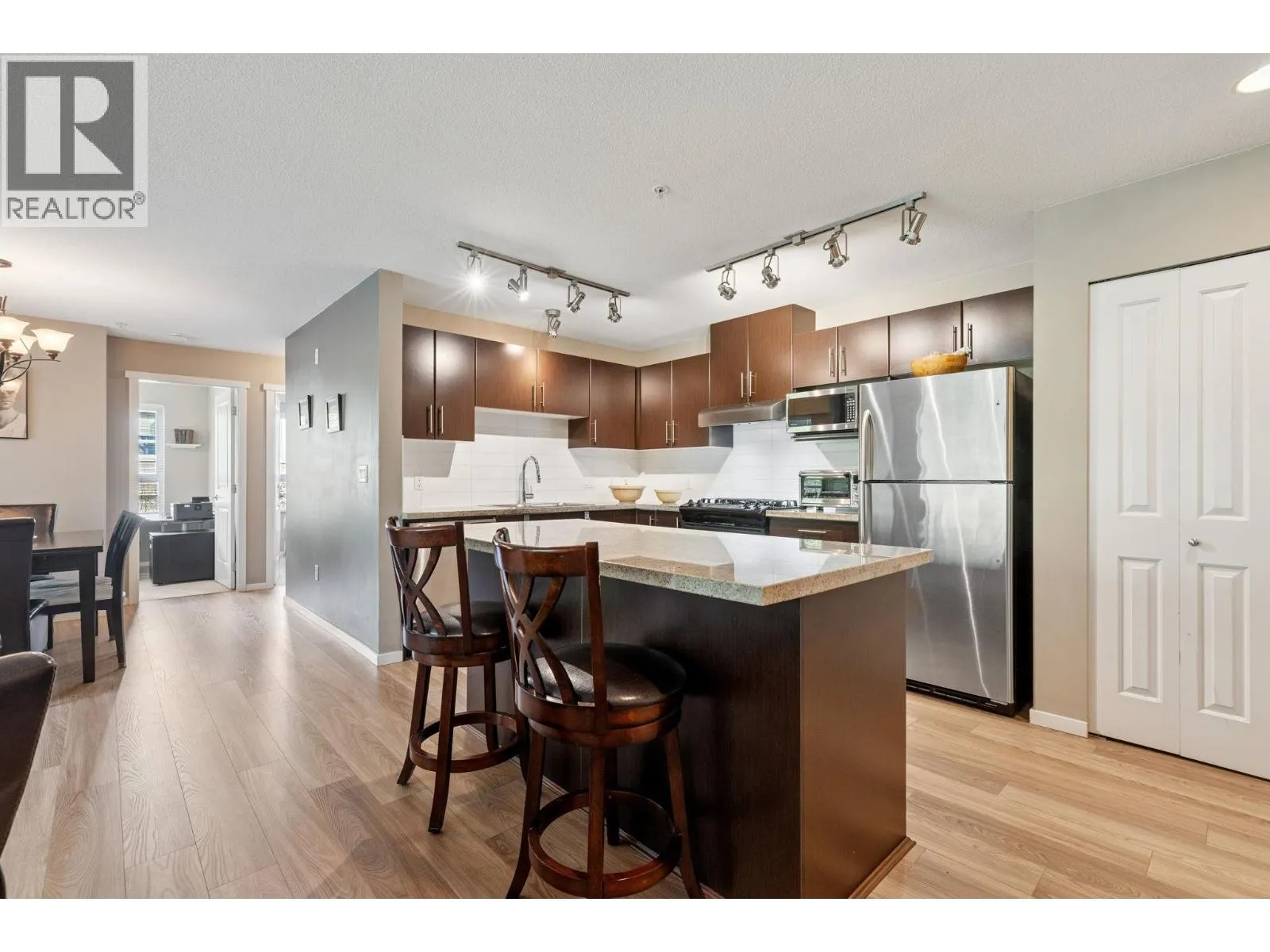 212 600 KLAHANIE DRIVE