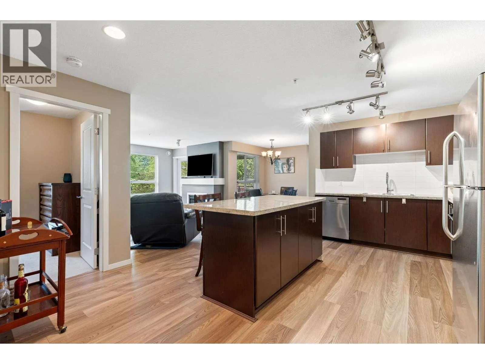 212 600 KLAHANIE DRIVE