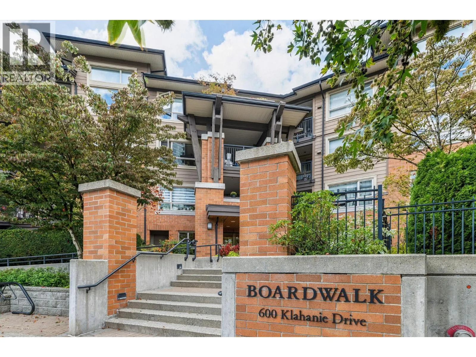 212 600 KLAHANIE DRIVE