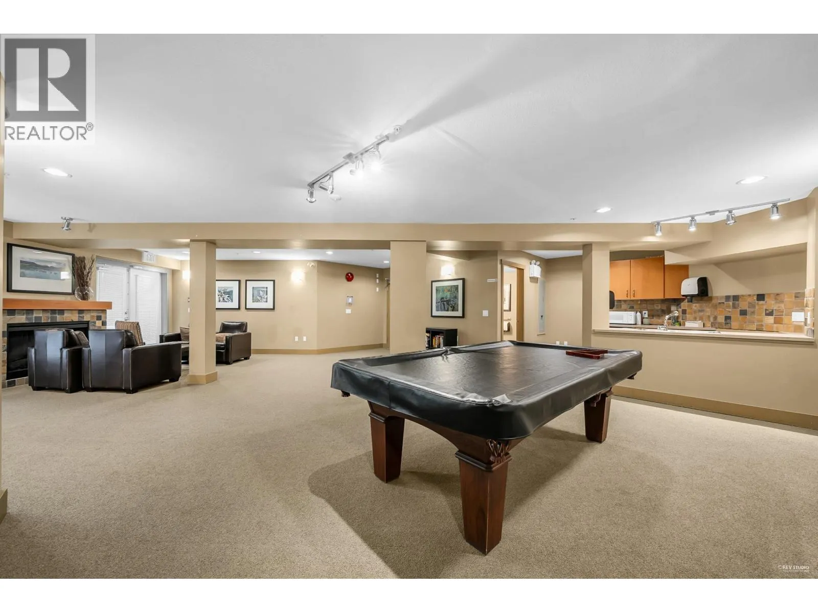 212 600 KLAHANIE DRIVE