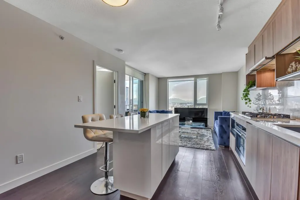2809 13750 100 AVENUE