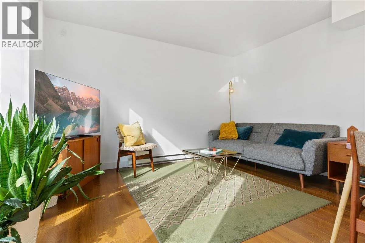 37 KEEFER PLACE