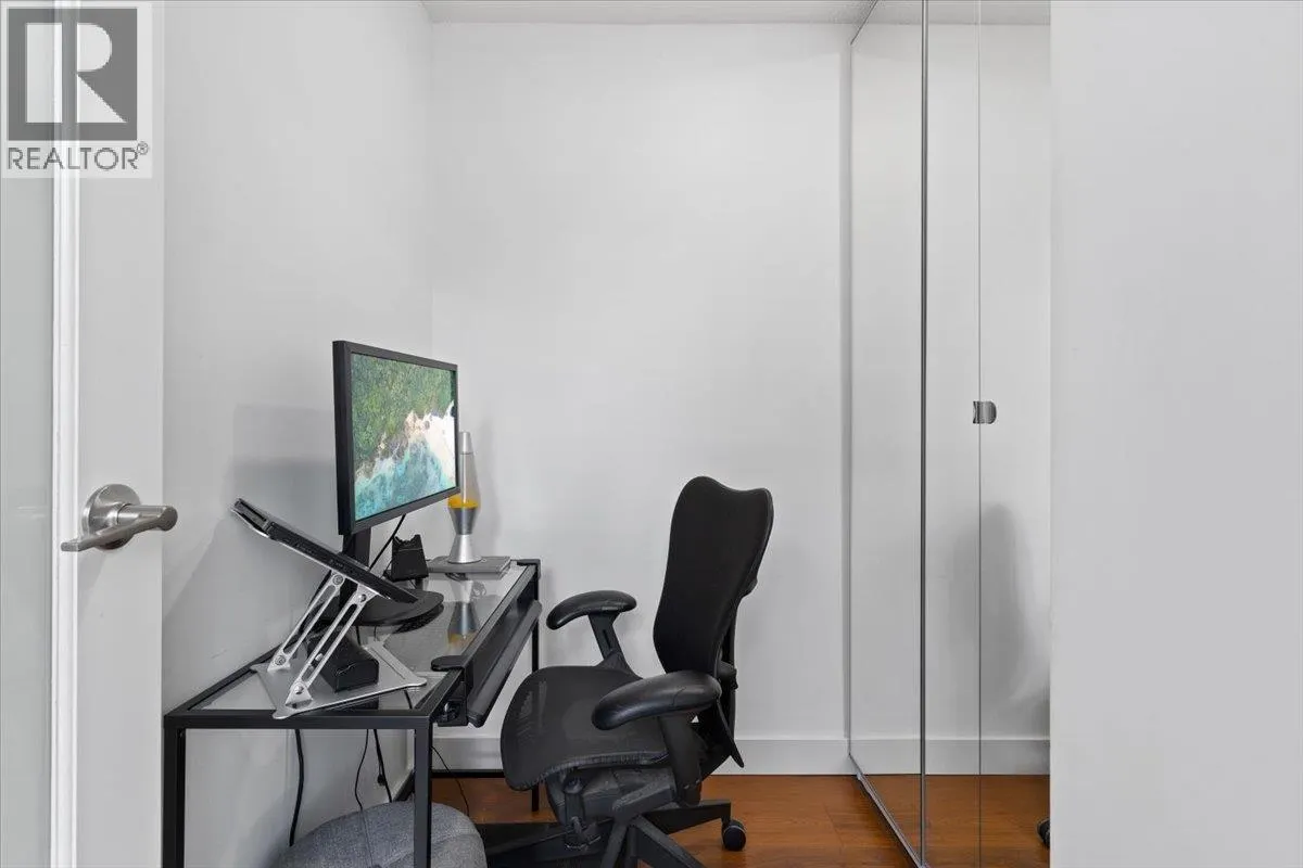 37 KEEFER PLACE