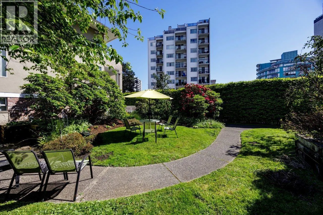 17 2150 MARINE DRIVE