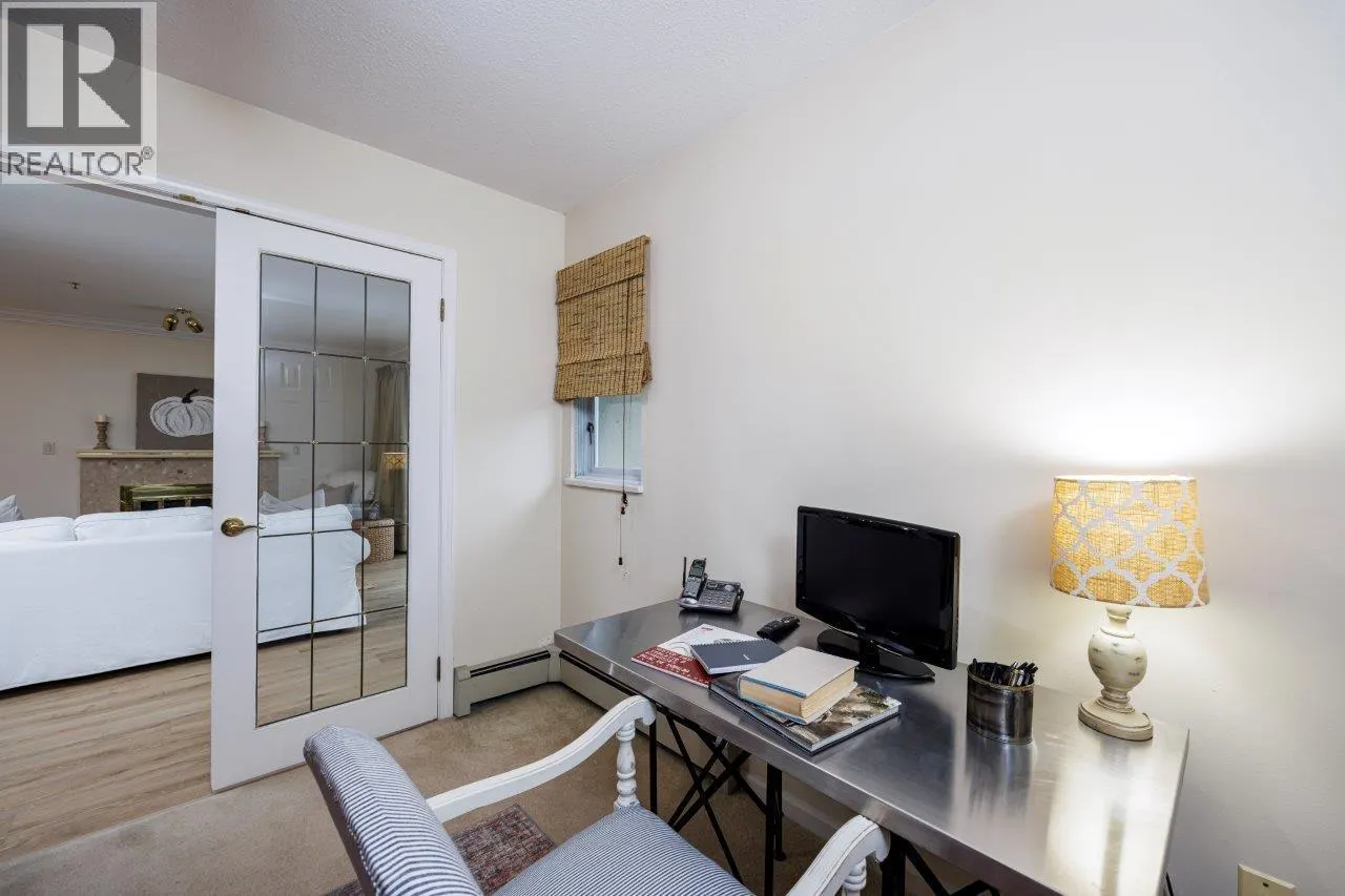17 2150 MARINE DRIVE