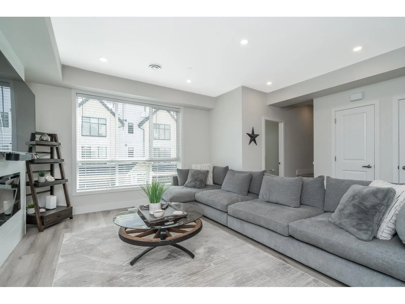 159 46211 PROMONTORY ROAD|Sardis South
