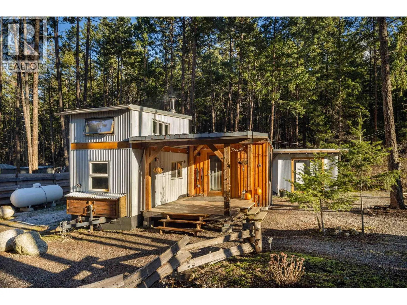 6 9866 PEMBERTON PORTAGE ROAD