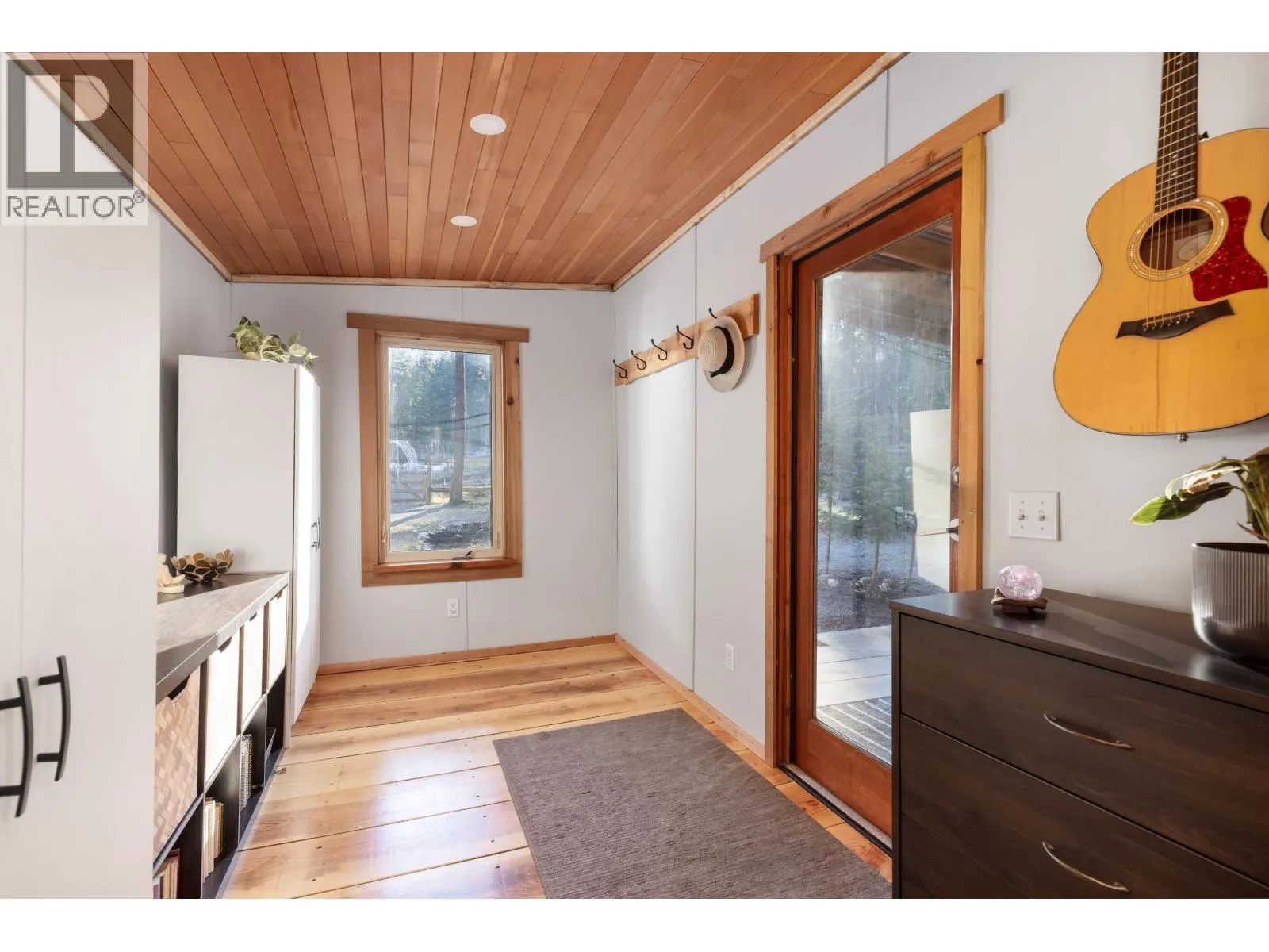 6 9866 PEMBERTON PORTAGE ROAD