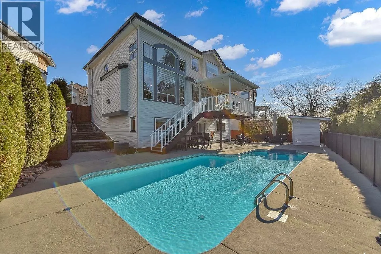 62 LINDEN COURT