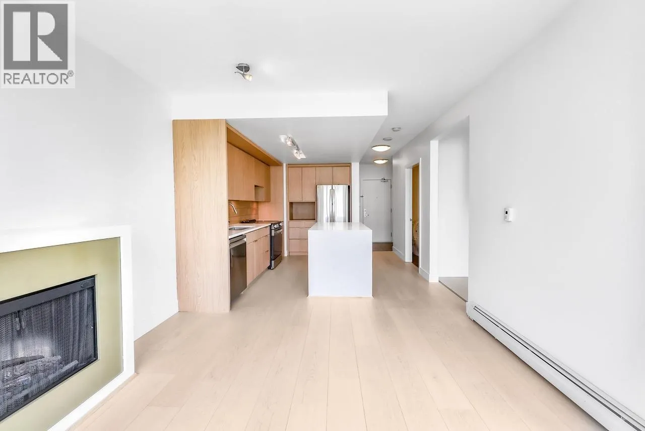 1406 1320 CHESTERFIELD AVENUE