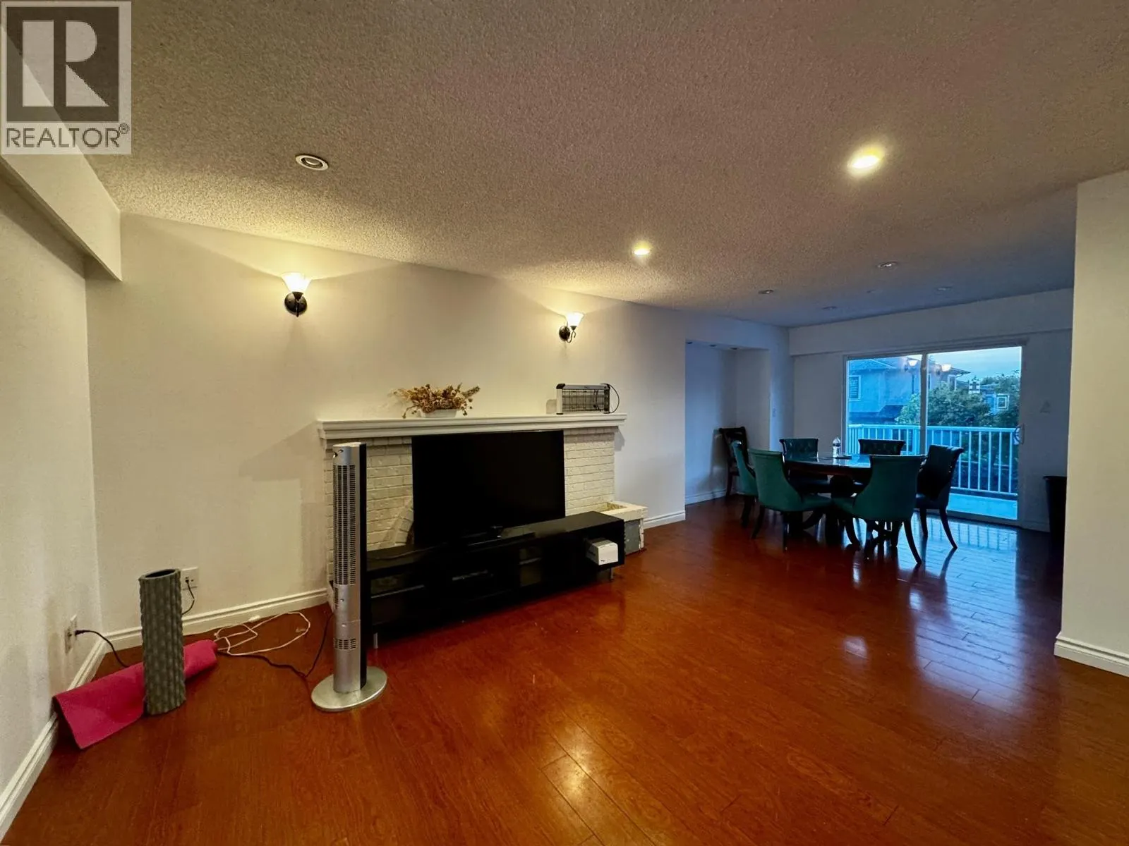 7071 CAVELIER CRESCENT