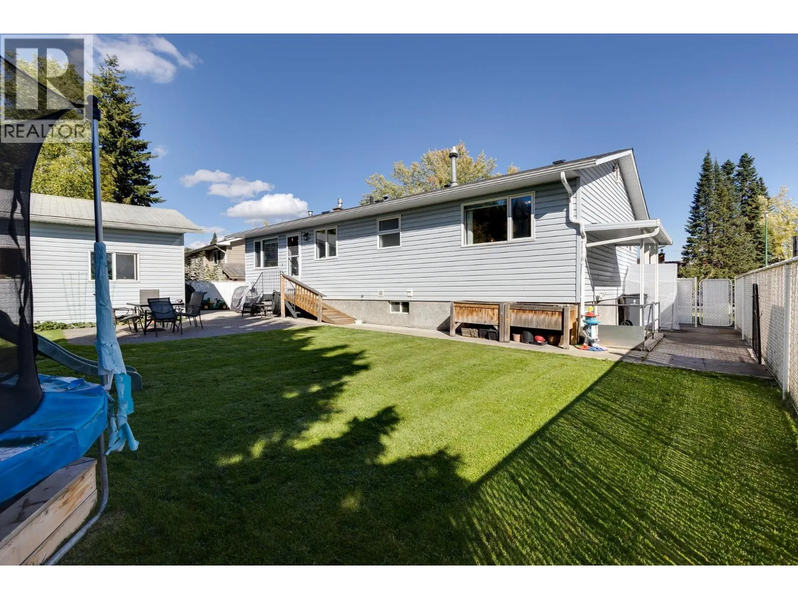 1051 NELSON CRESCENT