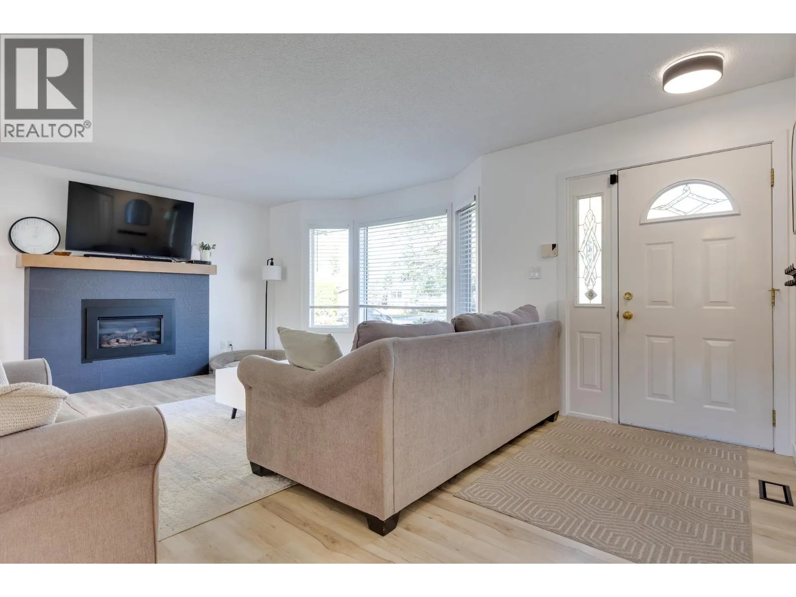 1051 NELSON CRESCENT