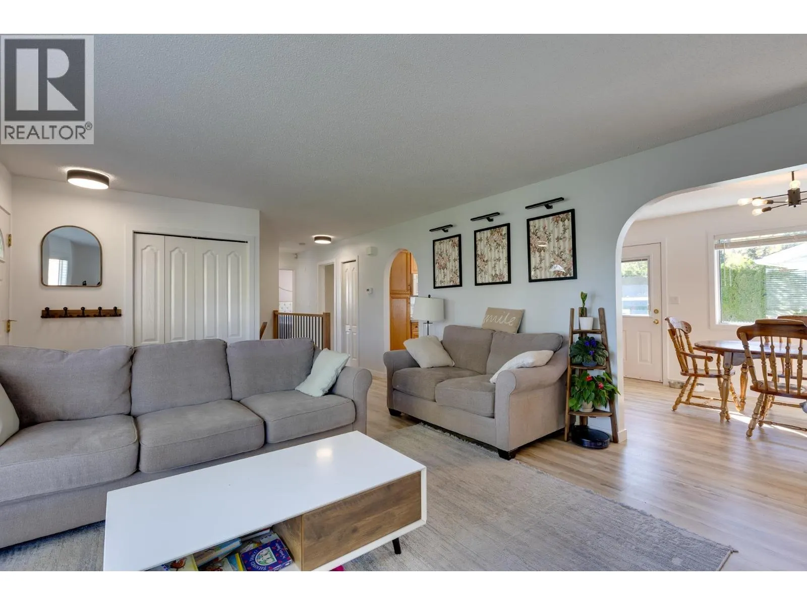 1051 NELSON CRESCENT