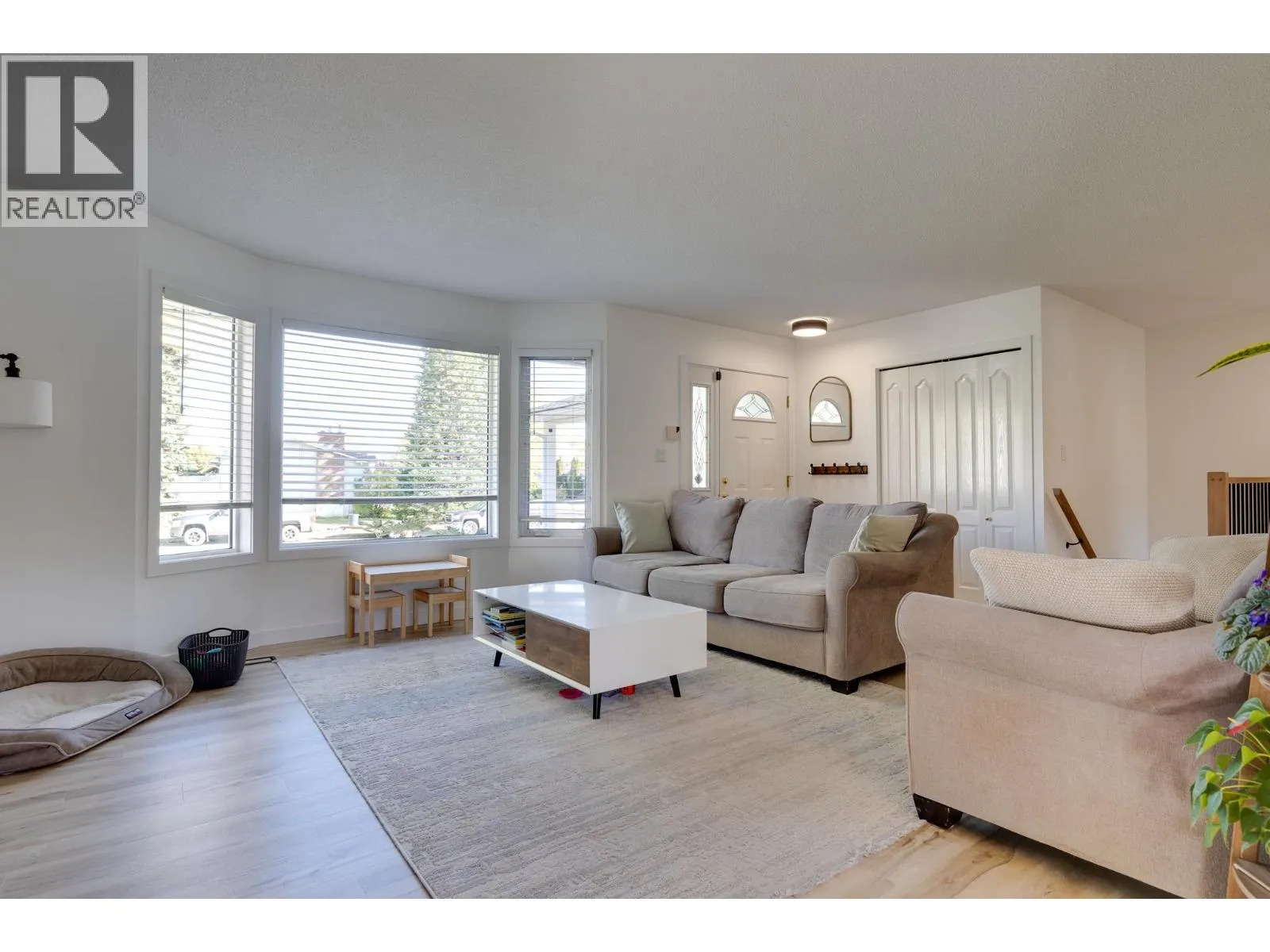 1051 NELSON CRESCENT