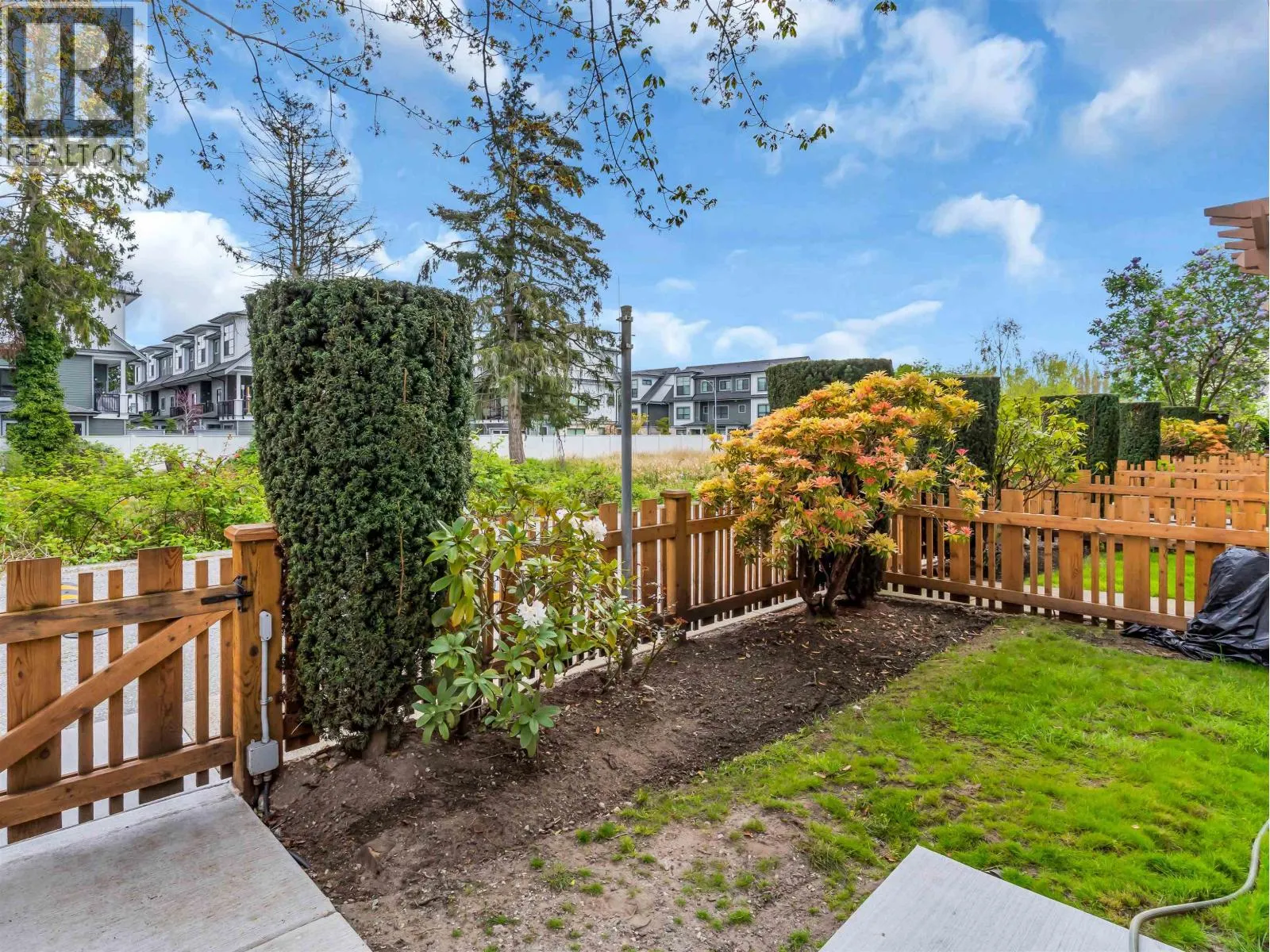 23 7100 LYNNWOOD DRIVE