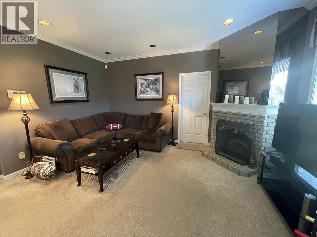 8 6031 FRANCIS ROAD