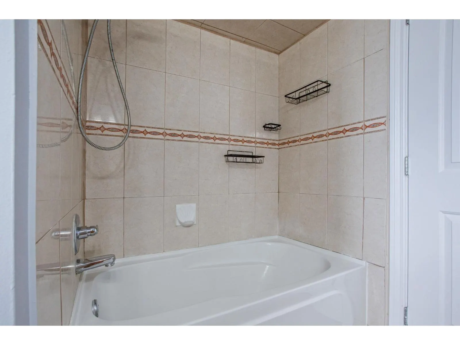 Basement 11778 73 AVENUE