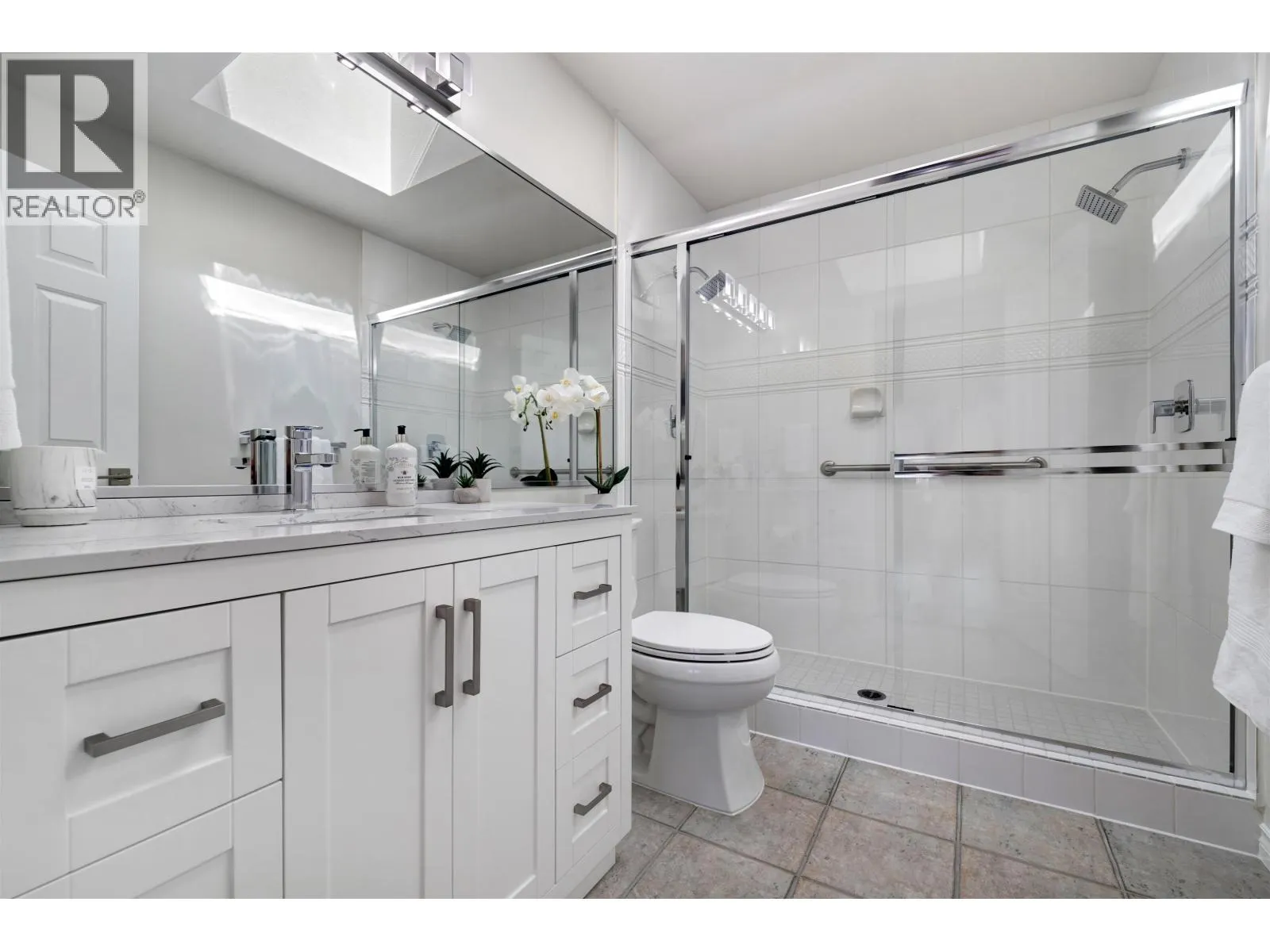 PH 413 175 E 10TH STREET