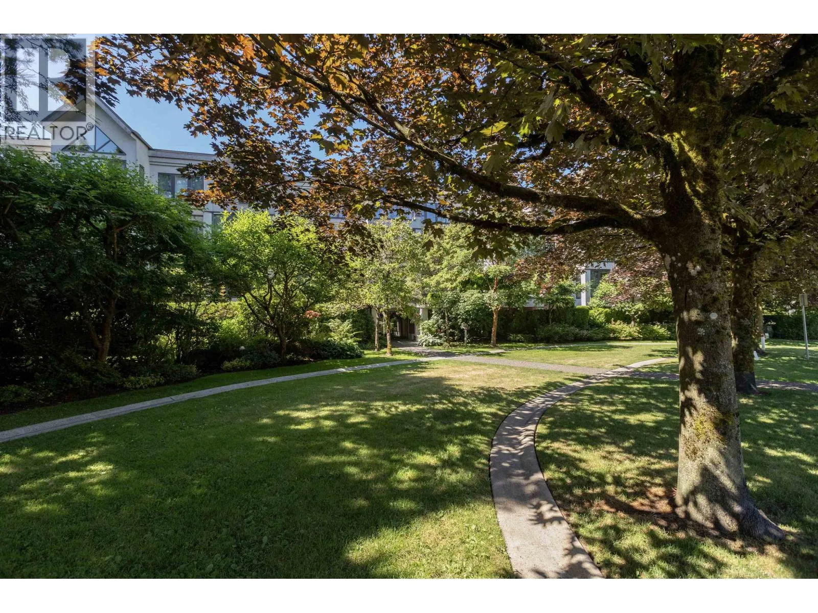 PH 413 175 E 10TH STREET