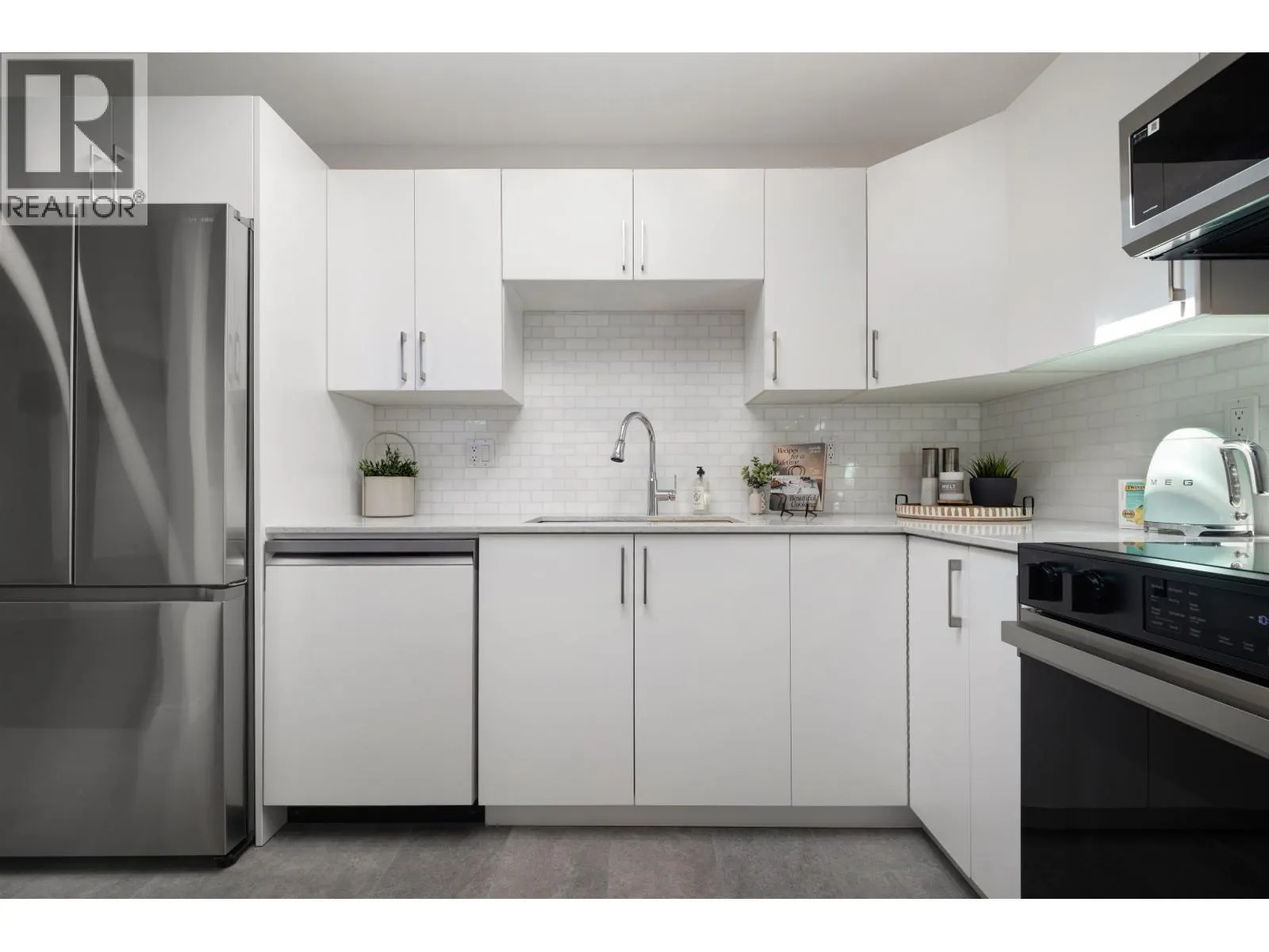 PH 413 175 E 10TH STREET