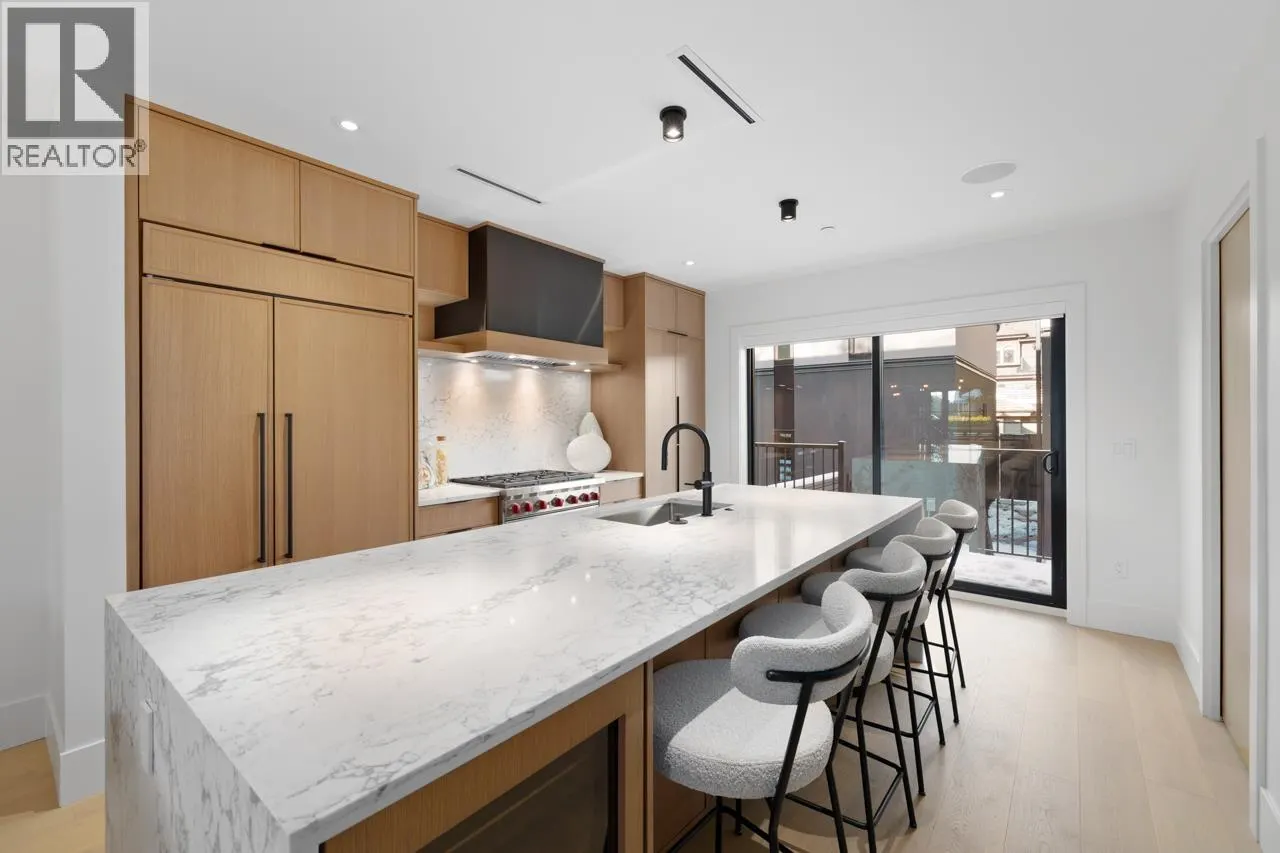 2505 W 37TH AVENUE