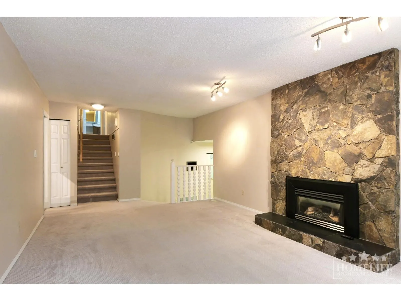 2088 180 STREET
