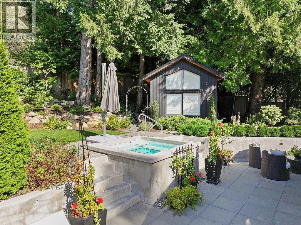4645 CAULFEILD DRIVE