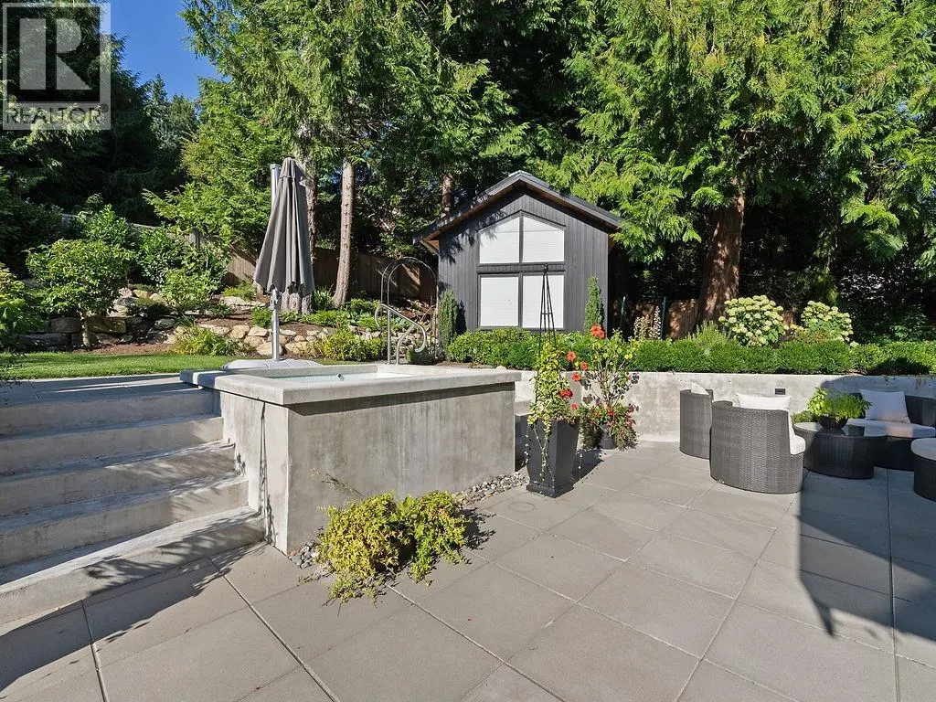 4645 CAULFEILD DRIVE
